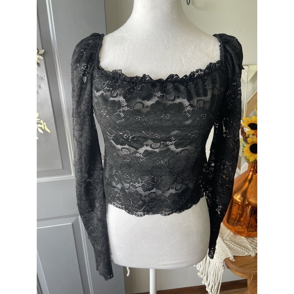 GUESS Woman's SHEER LACE LONG SLEEVE CROP TOP BLOUSE Sz M Whimsigoth Grunge